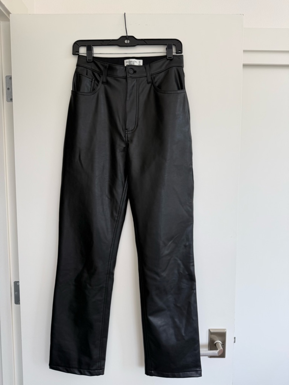 Abercrombie & Fitch Black High-Rise '90s Straight Pants